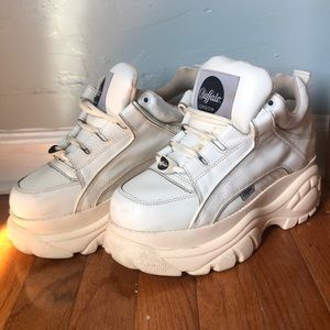 Buffalo Classic Classic Platform Sneaker